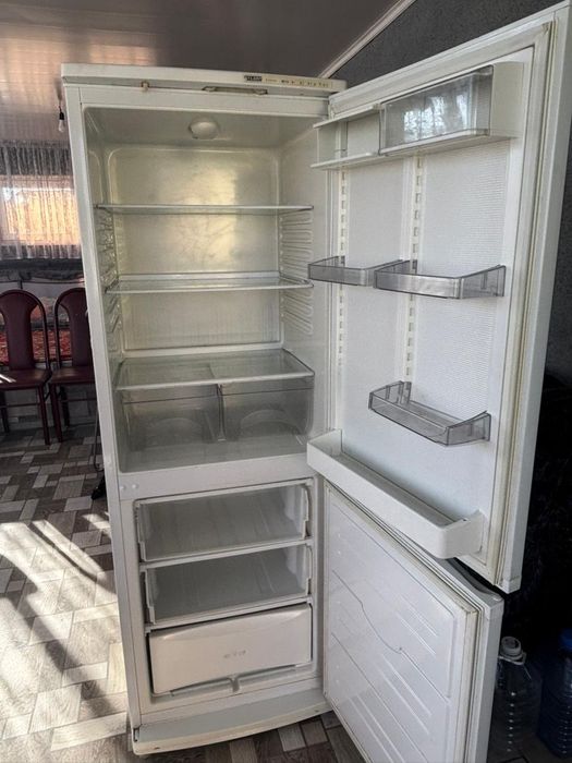 Продам холодильник