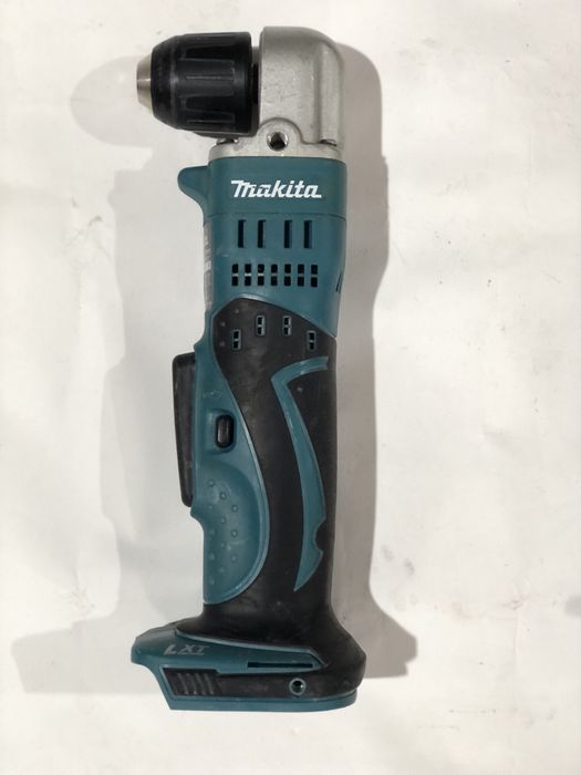 *Vand set scule Makita aproape noi fara acumulatori.
