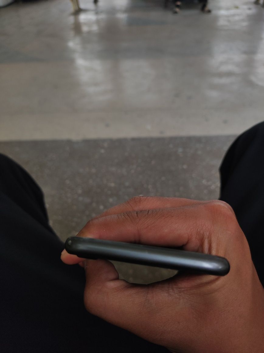 iPhone 8 64/100 ideal