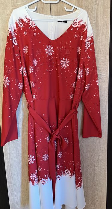 Rochie Dames, marimea 50.