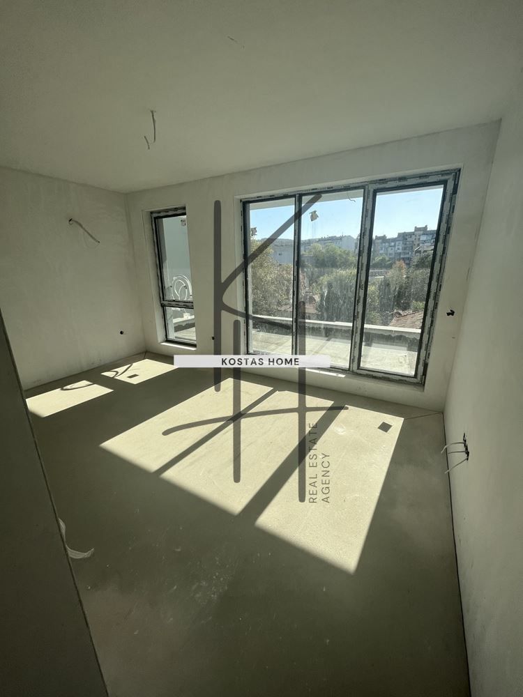 Продава се Двустаен апартамент в Варна, Аспарухово - 111 кв.м за 1113 €/кв.м - Снимка #4