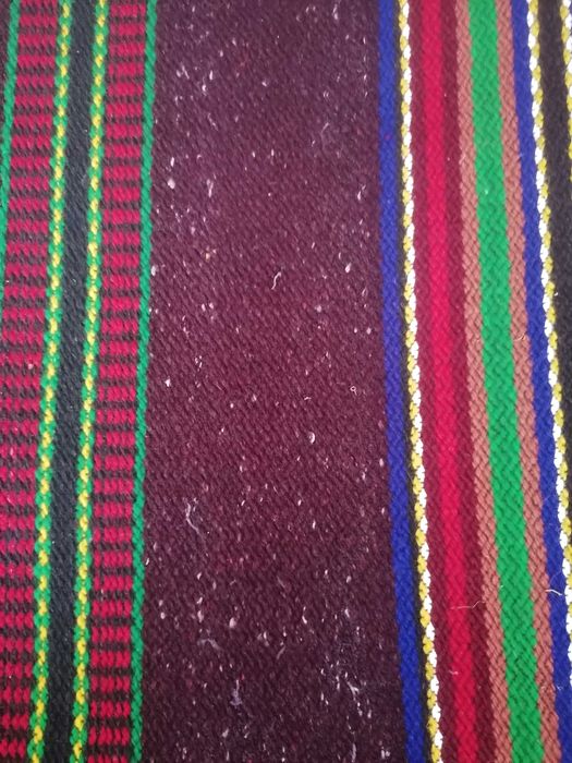 Домашно тъкани черги