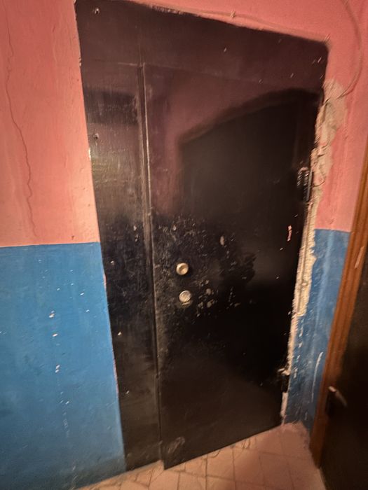 Продам дверь самовывоз