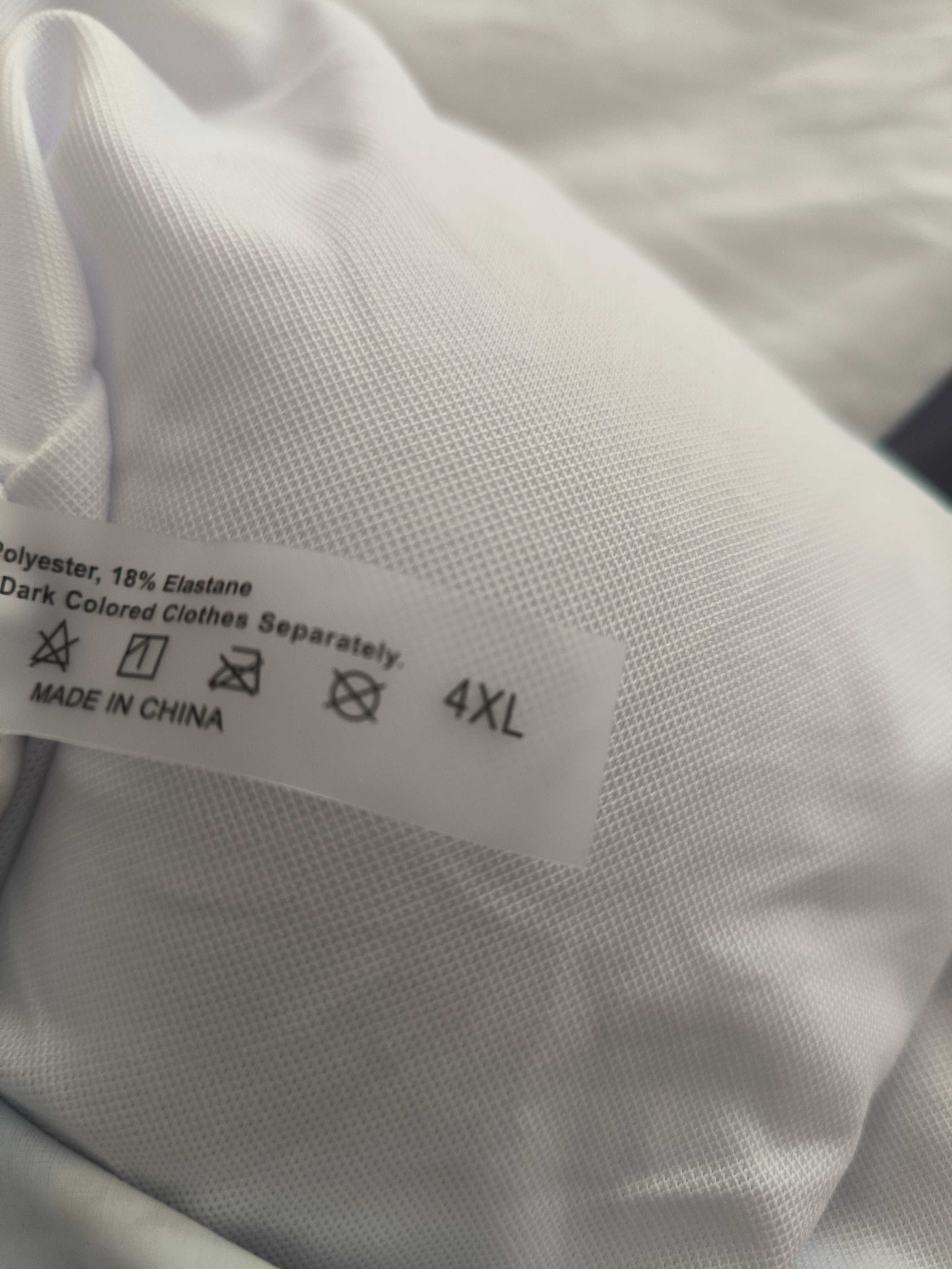 Бански с парео. Без банели.По етикет е 4 XL, но отговаря на 5XL