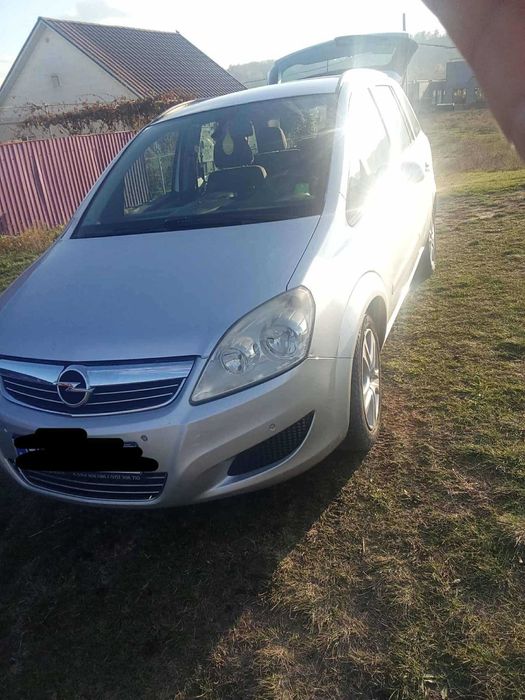 Vând Opel Zafira 7 locuri dizel, motor 1,7