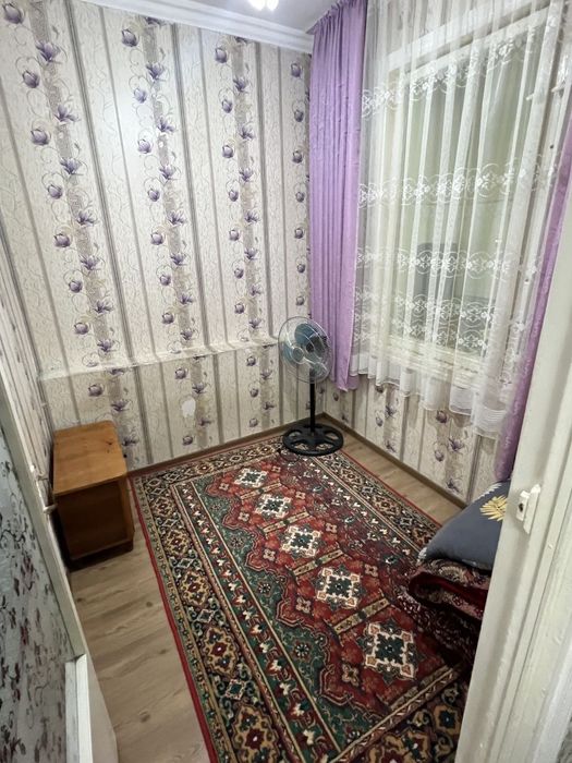 Срочно продам квартиру Юнусабад 11 метро в шаговой доступности