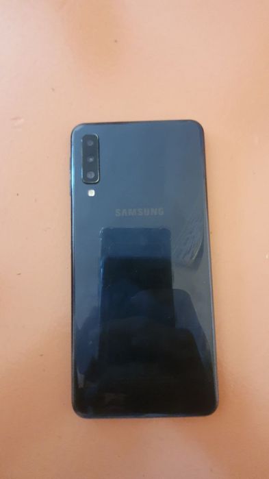 Samsung A7 (2020)