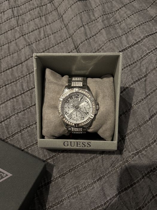 Дамски часовник Guess
