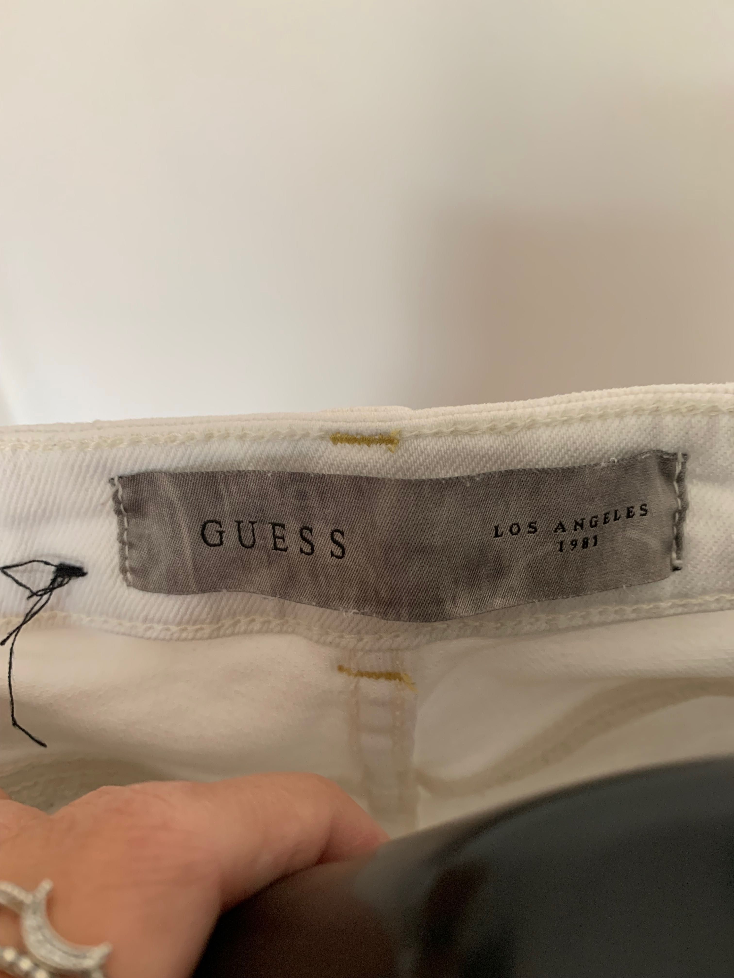 Дънки GUESS  бели
