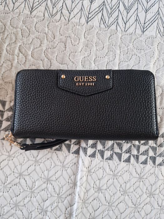 Guess - женско портмоне
