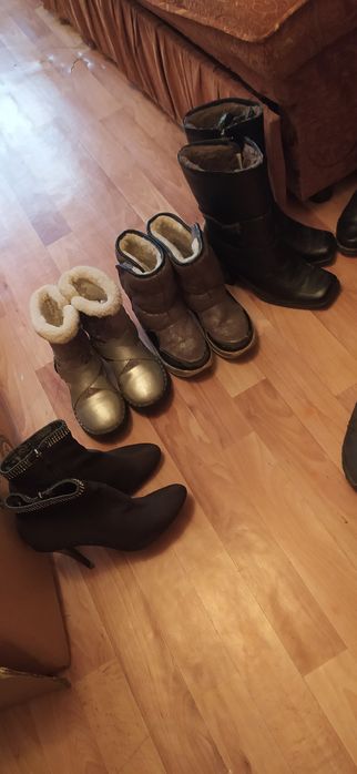 Продам сапоги разные по 500 тенге