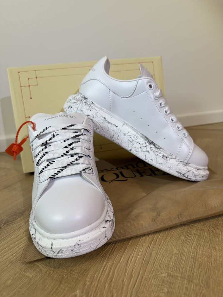 Adidasi Alexander M C Q U E E N produs nou premium