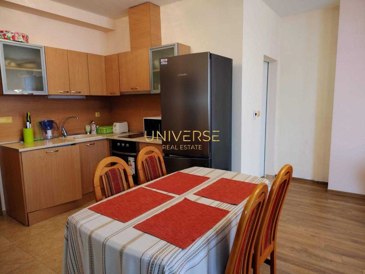 Продава се Тристаен апартамент в к.к. Слънчев бряг - 90 кв.м за 956 €/кв.м - Снимка #1