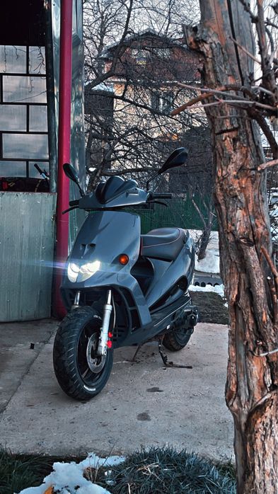 scuter malaguti f12