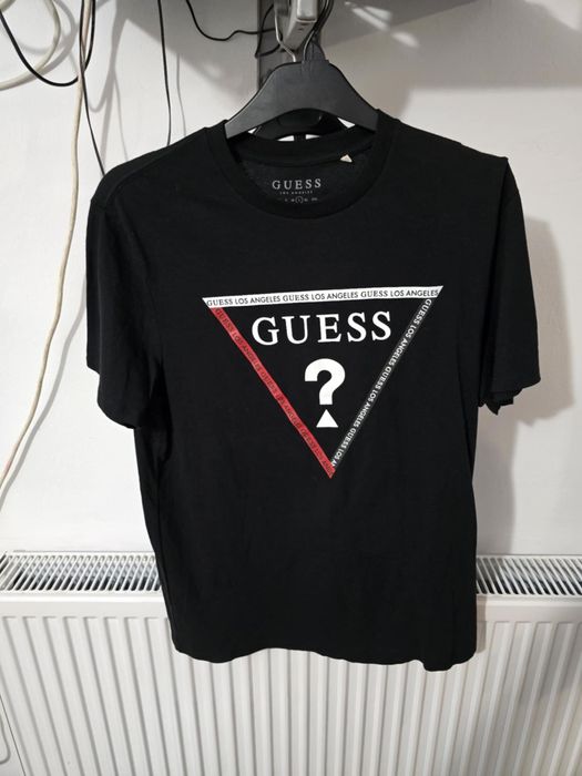 Tricou nou nou Guess.