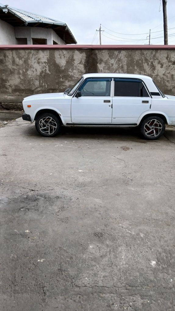 mashina zur harajat yuq