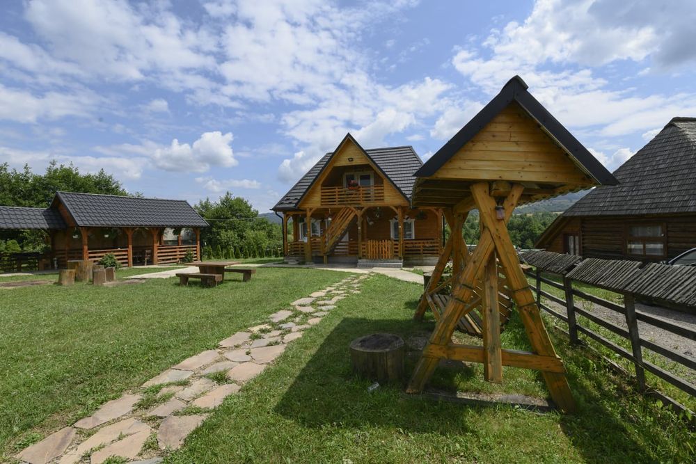 Cabana de închiriat