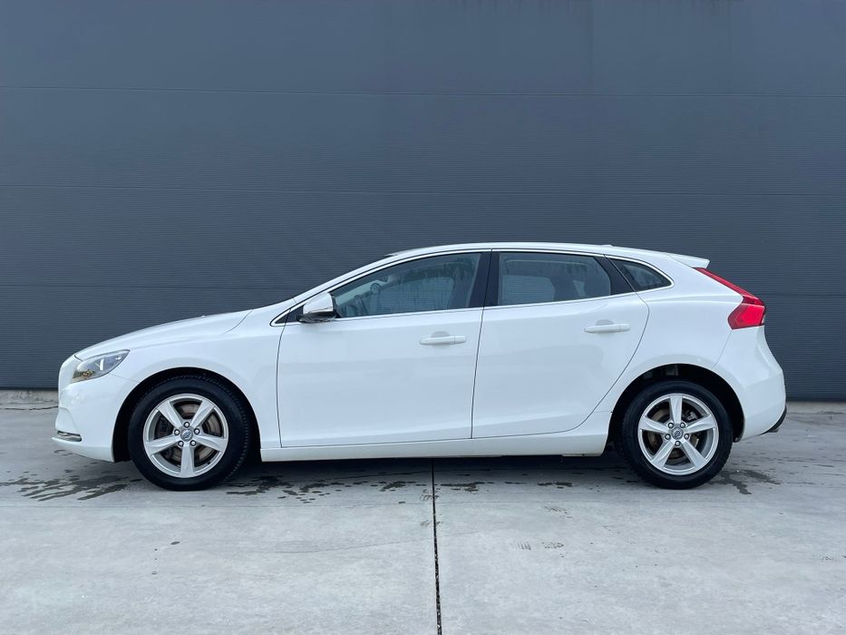 Volvo v40 2.0d 190 cai