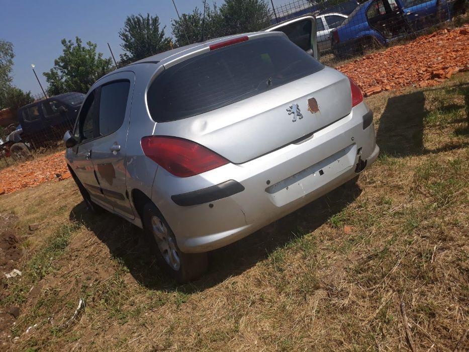 Dezmembrez Peugeot 308