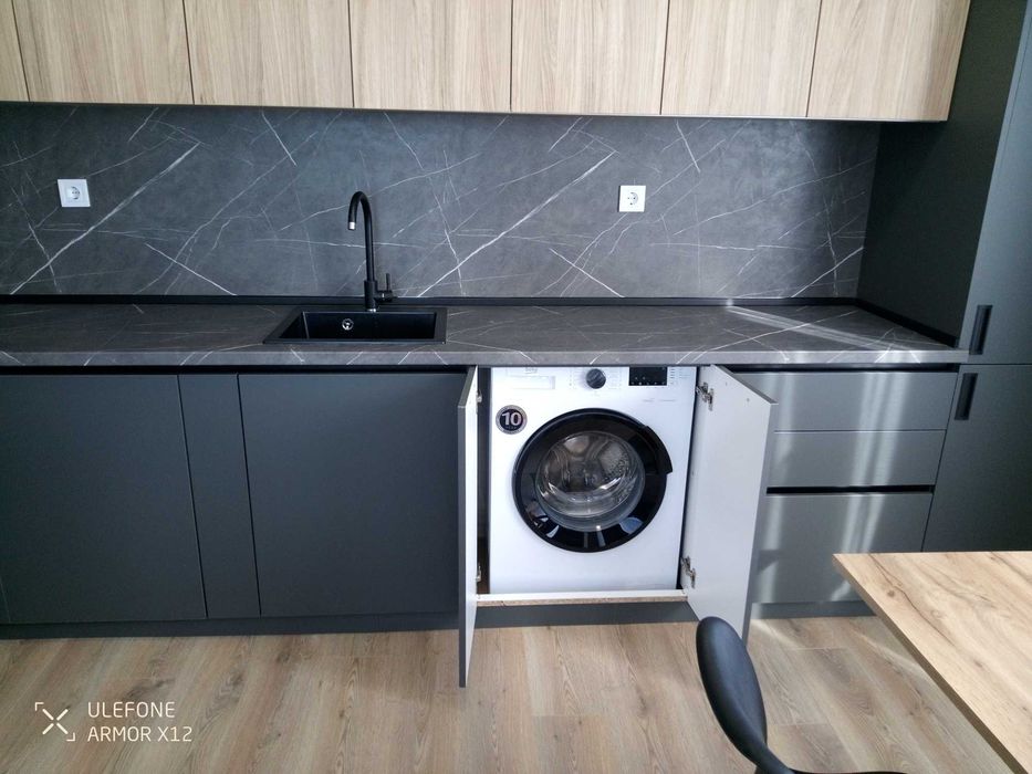 Дава се под наем Двустаен апартамент в Варна, Базар Левски - 50 кв.м за 484.5 € - Снимка #2