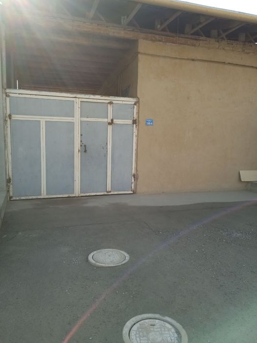 Ховли уй срочно сотилади