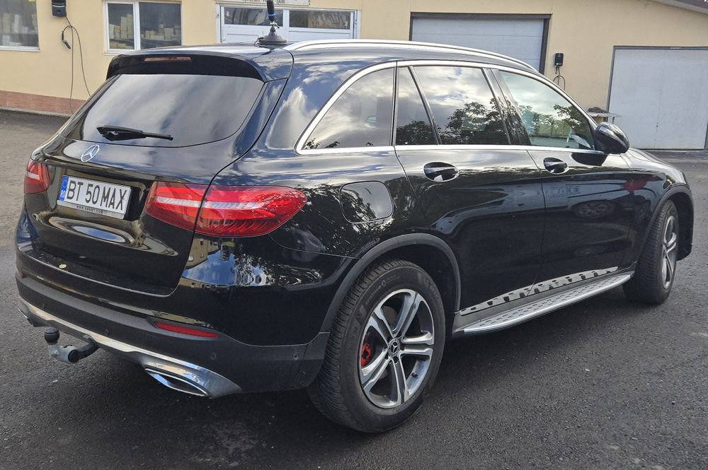 MercedesGLC 220D 4Matic 9G TRONIC AMG line-Gps Navi color3D, 4×4 integ