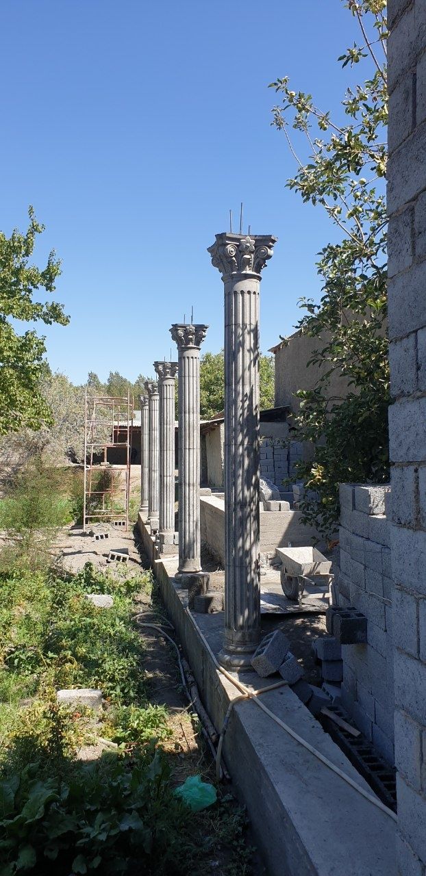 Римские колонны хизмати