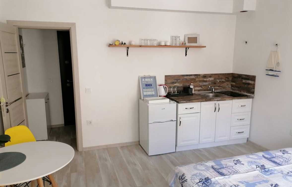 Дава се под наем Ателие в Бургас, Сарафово - 44 кв.м за 150 € - Снимка #1