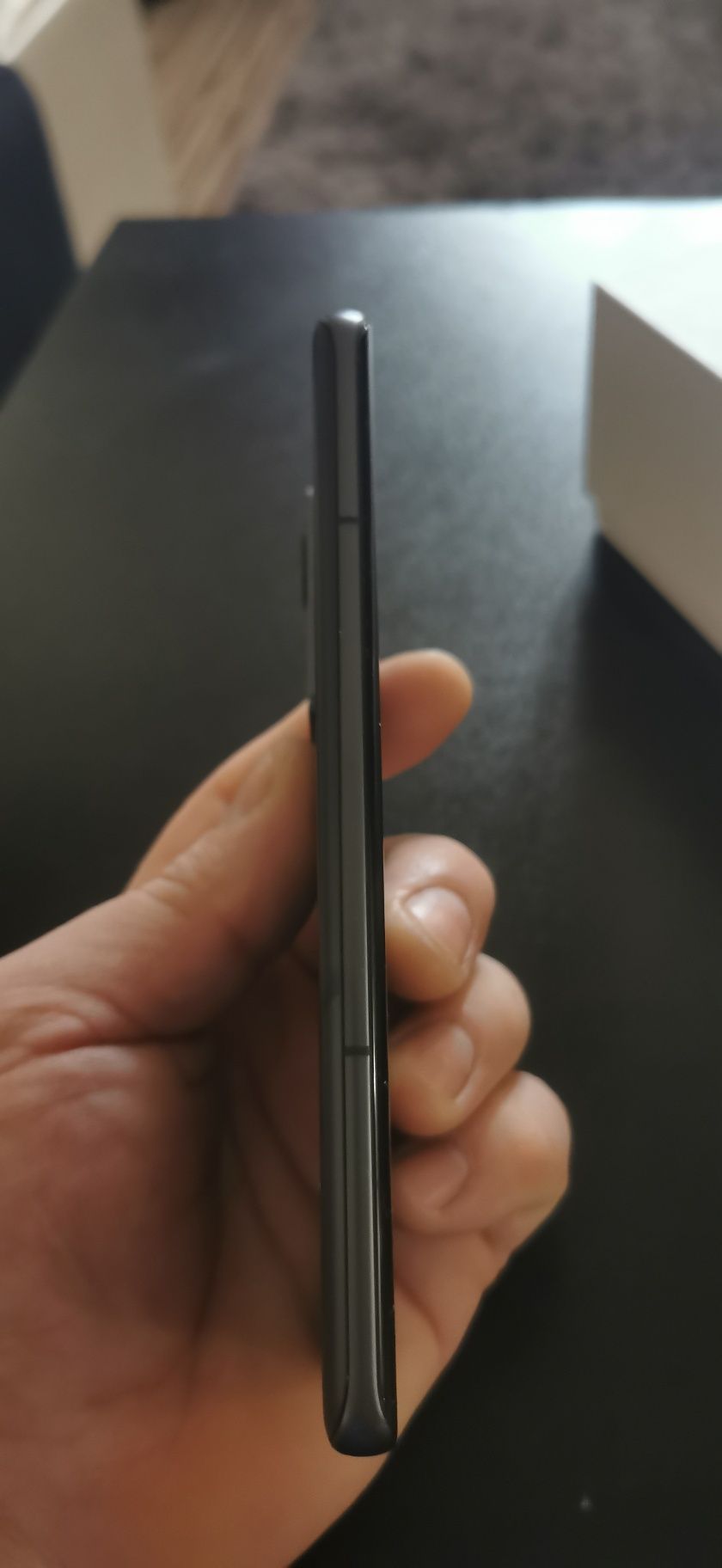 Xiaomi 12 ,Pixel 8. Huawei P30
