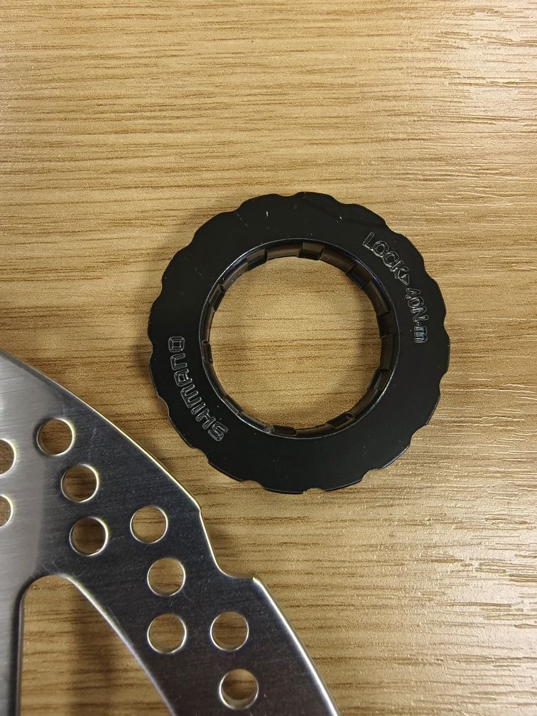 НОВИ Диск ротор Shimano RT-EM300,SM-RT64 203mm