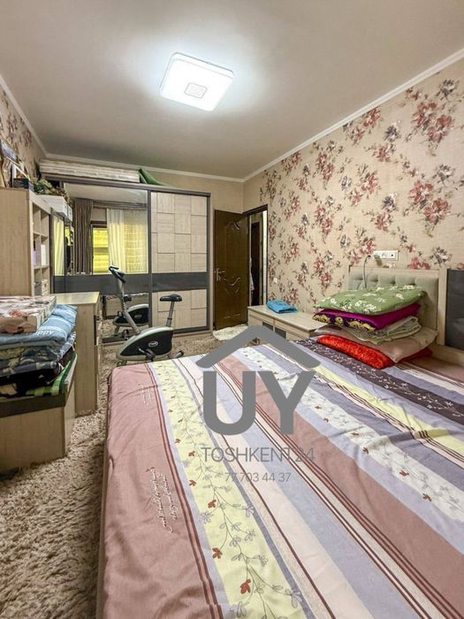 3 комнатная на Максим Горького кирпич