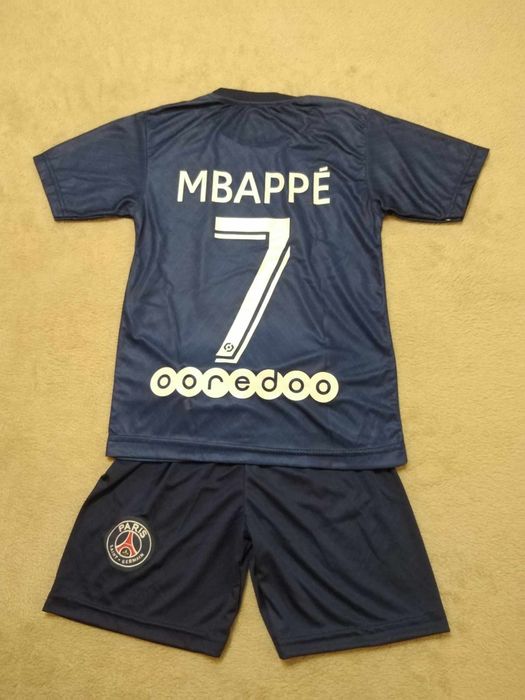 Нови детски футболни екипи Мбапе