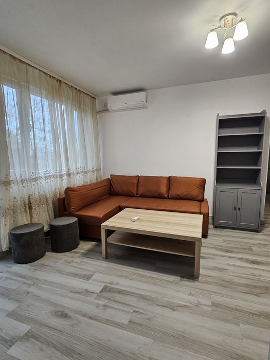 Inchiriez ap.in Pajura