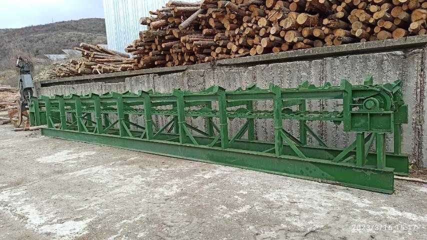 Транспортьор за трупи