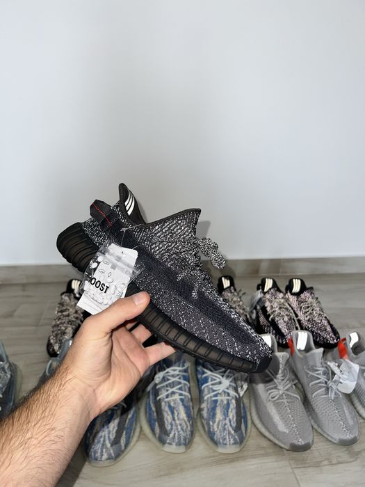 Adidas Yezzy 350 v2 Negrii Gri Albastrii