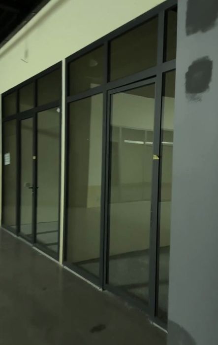 Ибн Сино Савдо Марказида докон сотилади