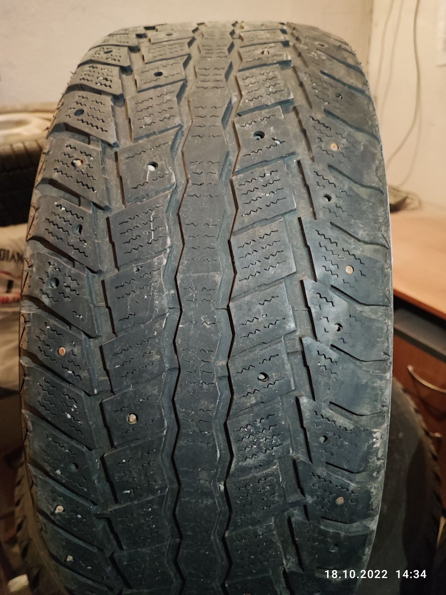 Срочно продам зимние шины. Sailun Ice Blazer WST2 275/55 R20 с шипами