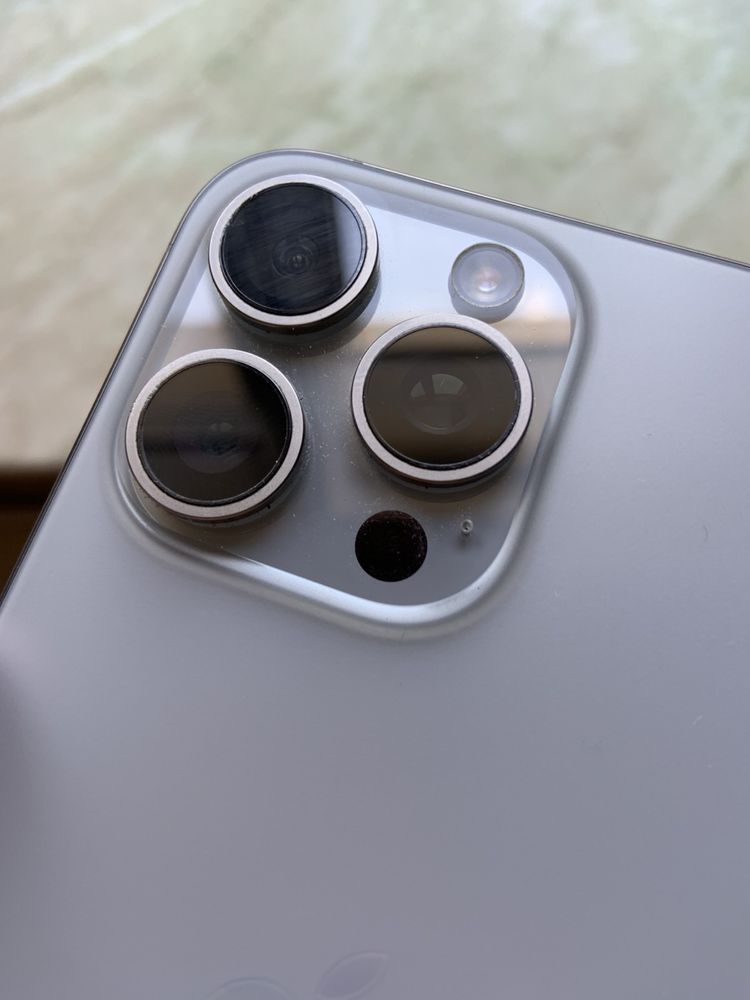 Iphone 15 pro max 256 GB без забележки!