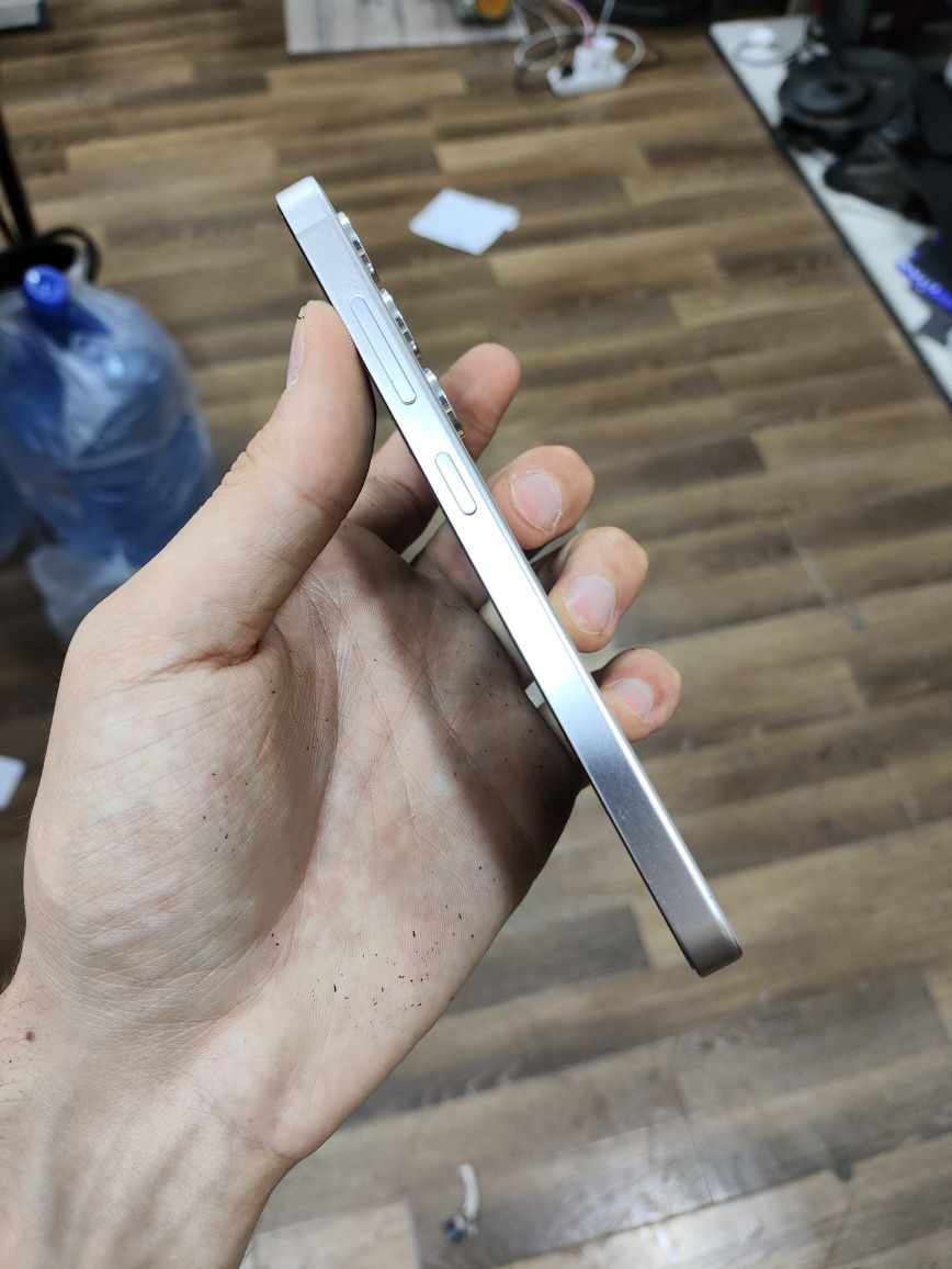 Samsung S24  256Gb Silver Sotlad