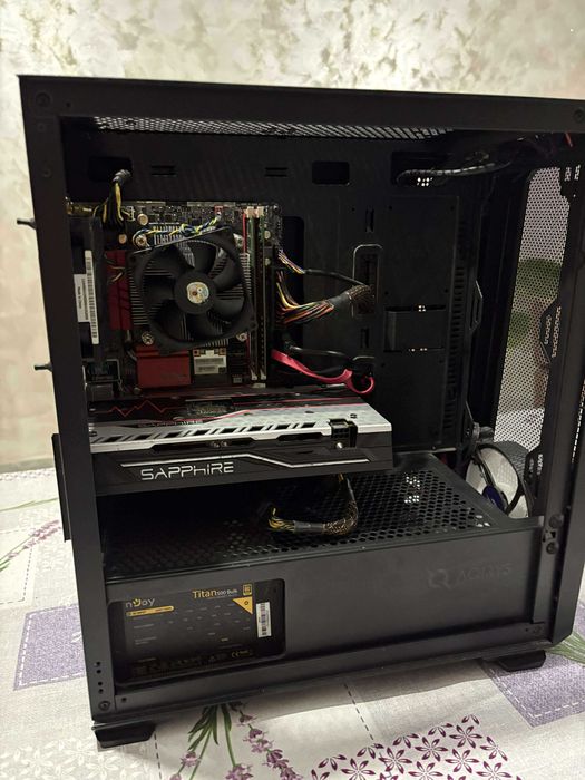 Vănd pc de geiming sau dezmebrez