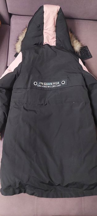 Продам куртку зимнюю девочковую