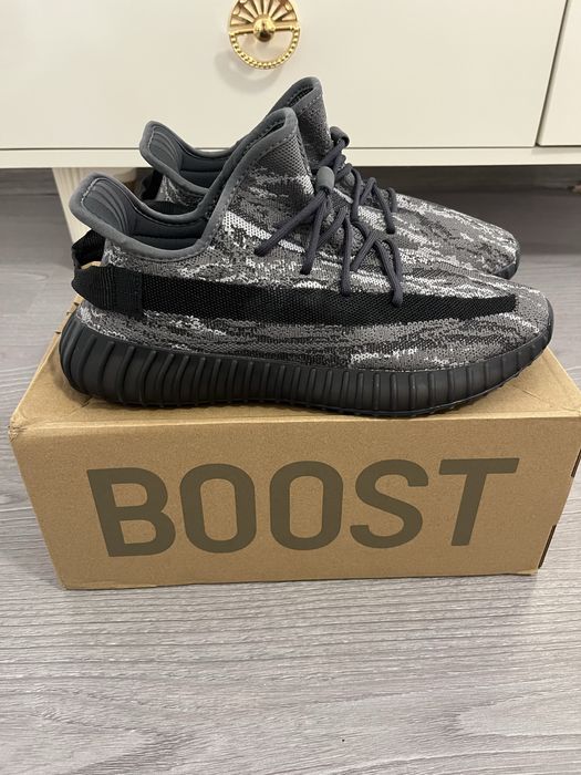 Yeezy 350 MX Dark Salt 42