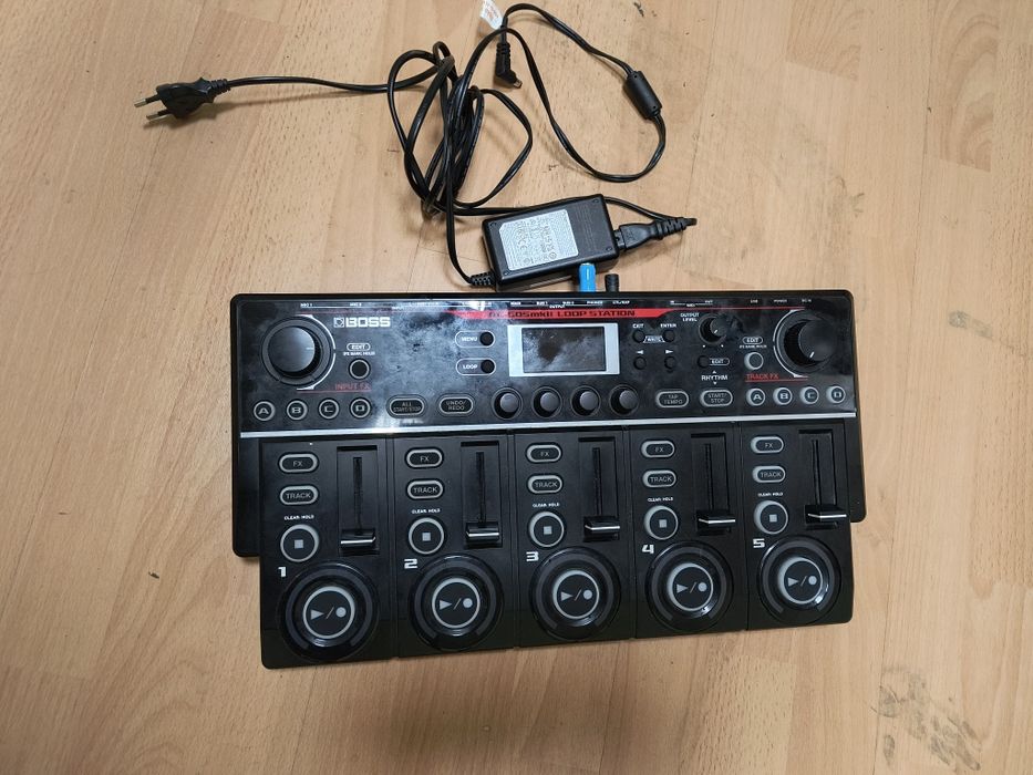 Boss RC-505 MKII looper