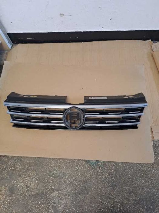 Grila radiator VW Tiguan an 2016-2018 cod 5NA853653 , 5NA853653B