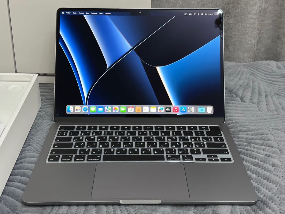 Новый MacBook Air 13.6 M2 АКБ 98% 2025 SSD256/RAM8GB Ноутбук Chip Inch