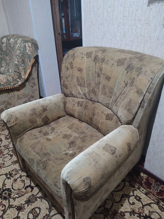 Продается 2 кресла