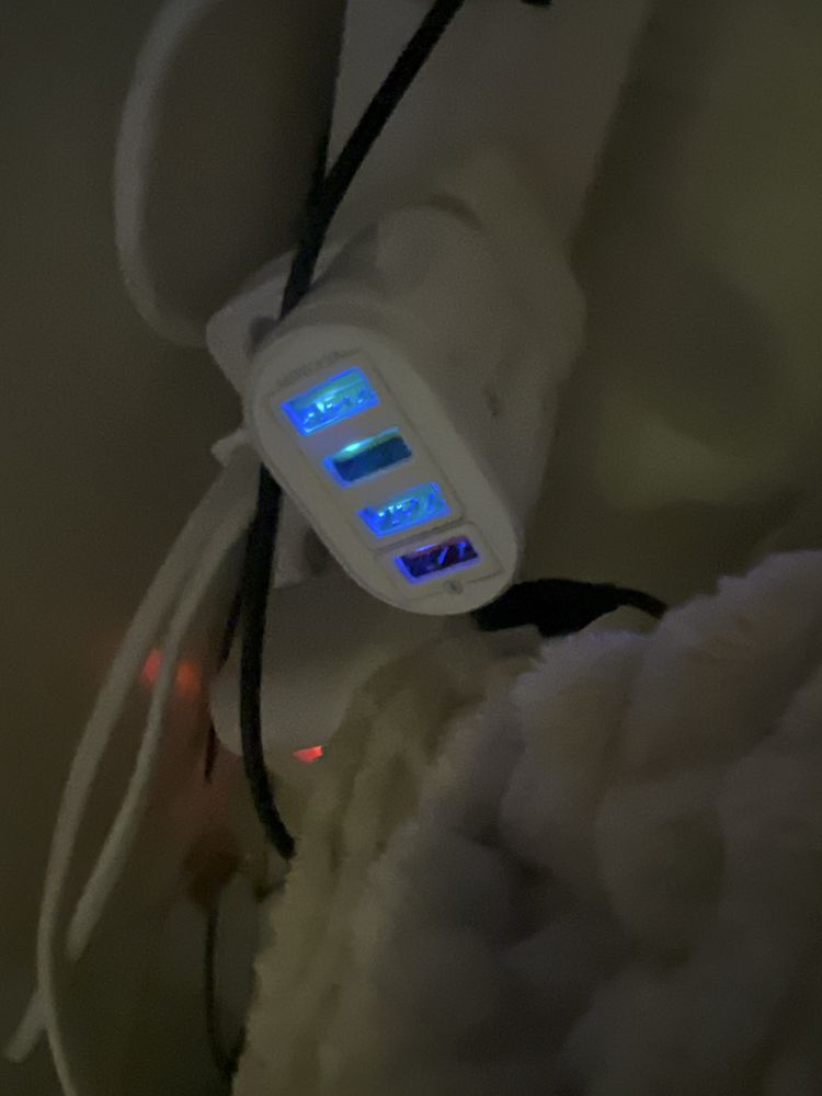 Usb зарядно с 4 порта