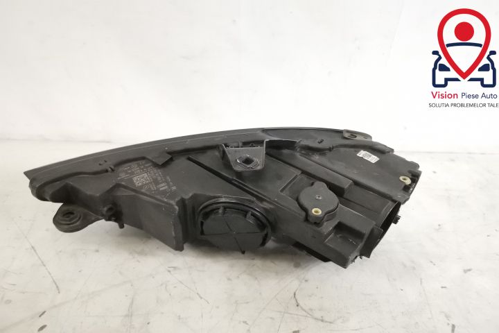 Десен Far Оригинален Xenon Повреден Ауди А3 8V (фейслифт) Right Far Or