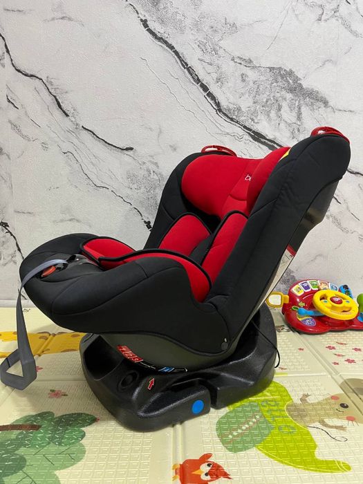 Автокресло в отличном 0-25