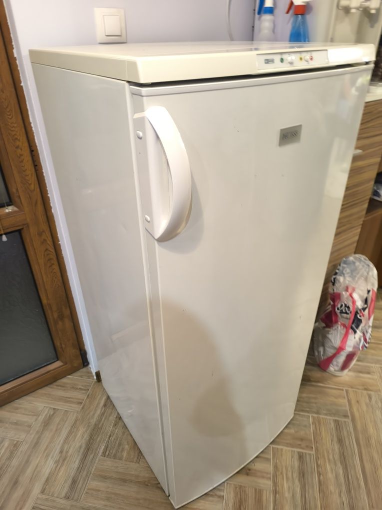 Фризер Zanussi FZ190